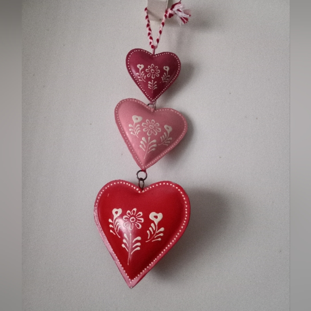 Heart hanger